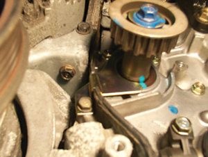 this simple retainer will ensure that the balance shaft seal stays in place. 